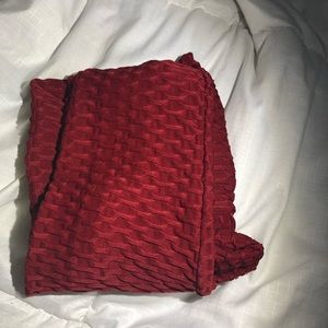 Stretchy (red) workout pants. Extra large;size     Scrunch on back of pants